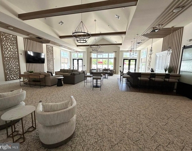 328 Cora Bergen - Photo Thumbnail 4