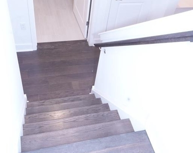 328 Cora Bergen - Photo Thumbnail 38