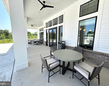 328 Cora Bergen - Photo Thumbnail 11