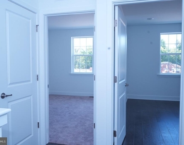 328 Cora Bergen - Photo Thumbnail 27