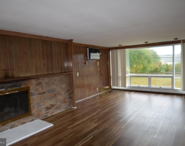 181 Cranbury Road - Photo Thumbnail 15
