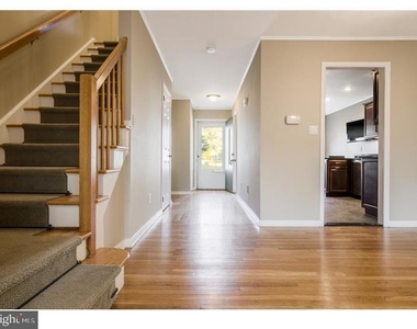 17 Gordon Way - Photo Thumbnail 1