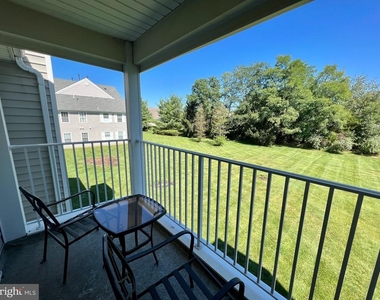 914 Eagles Chase Drive - Photo Thumbnail 12