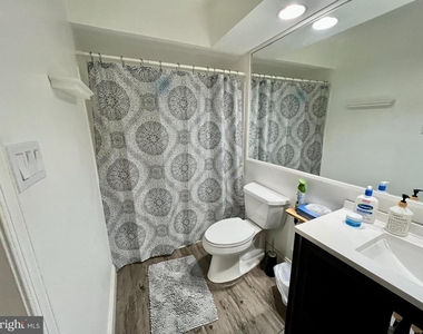 914 Eagles Chase Drive - Photo Thumbnail 8
