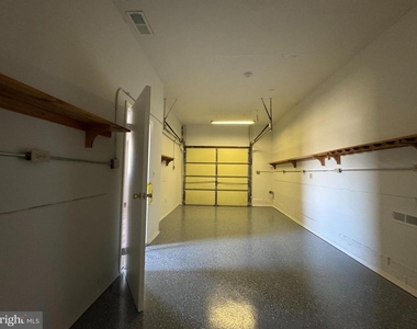 53 N Post Road - Photo Thumbnail 34