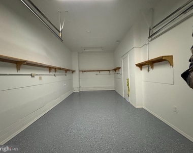 53 N Post Road - Photo Thumbnail 33