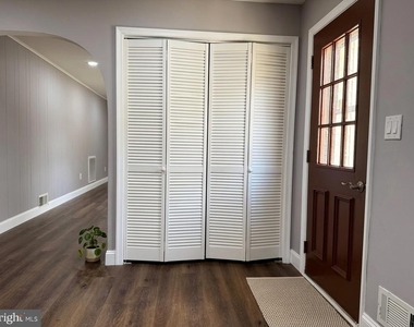 53 N Post Road - Photo Thumbnail 7