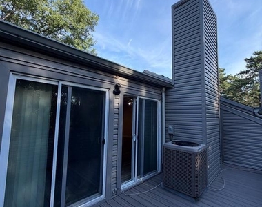 203 Bromley Estate - Photo Thumbnail 13
