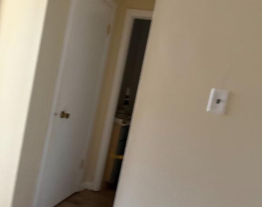 203 Bromley Estate - Photo Thumbnail 2