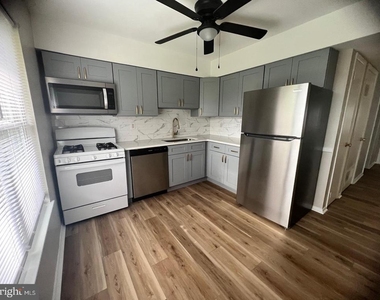12 Chelsea Circle - Photo Thumbnail 2