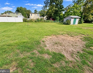 1405 Griffith Avenue - Photo Thumbnail 18