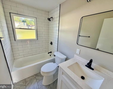 1405 Griffith Avenue - Photo Thumbnail 14