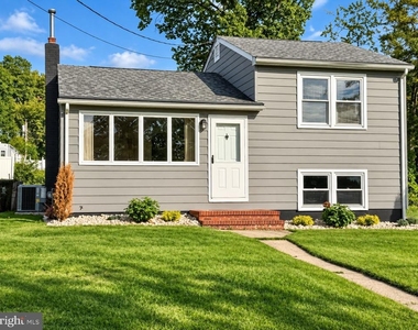 1405 Griffith Avenue - Photo Thumbnail 1
