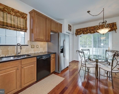 33 Weaver Drive - Photo Thumbnail 13