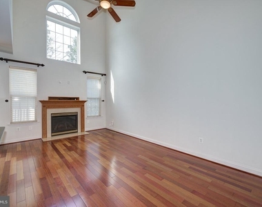 33 Weaver Drive - Photo Thumbnail 7