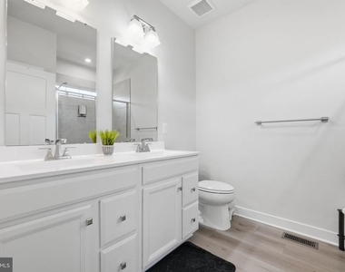 8805 Sybil Lane - Photo Thumbnail 19