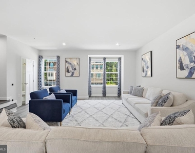 8805 Sybil Lane - Photo Thumbnail 12