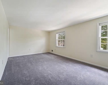 1419 Potomac Heights Drive - Photo Thumbnail 10