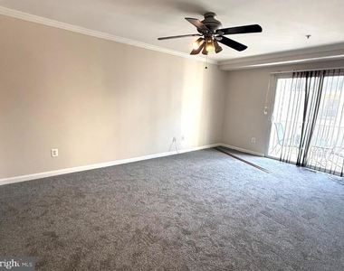 12400 Rollys Avenue - Photo Thumbnail 14