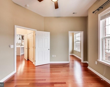 8 Granite Place - Photo Thumbnail 15
