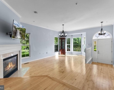 19066 Sawyer Terrace - Photo Thumbnail 5