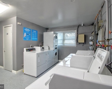 9 E 15th Street - Photo Thumbnail 10