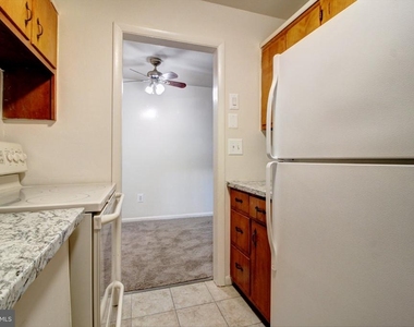 9 E 15th Street - Photo Thumbnail 1