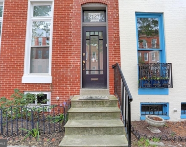 2127 E Lombard Street E - Photo Thumbnail 20