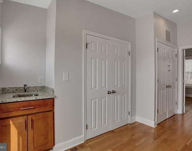 2127 E Lombard Street E - Photo Thumbnail 15