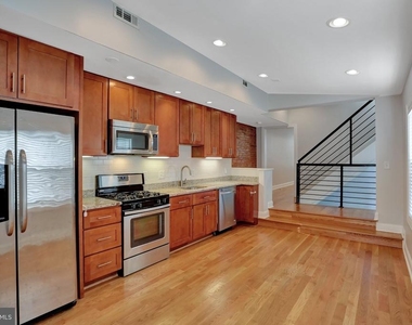 2127 E Lombard Street E - Photo Thumbnail 2