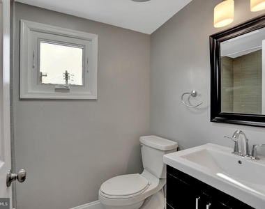 2127 E Lombard Street E - Photo Thumbnail 10