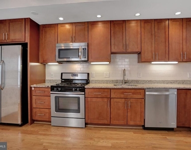 2127 E Lombard Street E - Photo Thumbnail 3
