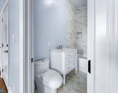 1100 W Lafayette Avenue - Photo Thumbnail 12