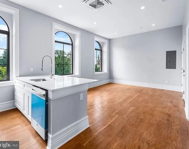 1100 W Lafayette Avenue - Photo Thumbnail 5