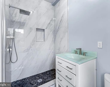 1100 W Lafayette Avenue - Photo Thumbnail 16