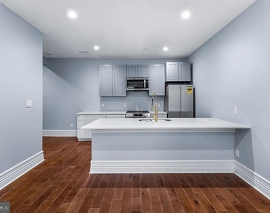 1100 W Lafayette Avenue - Photo Thumbnail 6