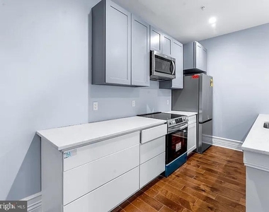 1100 W Lafayette Avenue - Photo Thumbnail 8