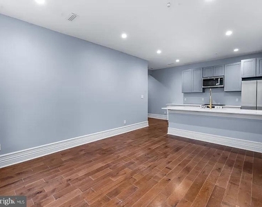 1100 W Lafayette Avenue - Photo Thumbnail 11