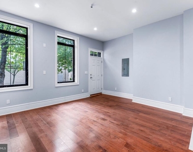 1100 W Lafayette Avenue - Photo Thumbnail 5