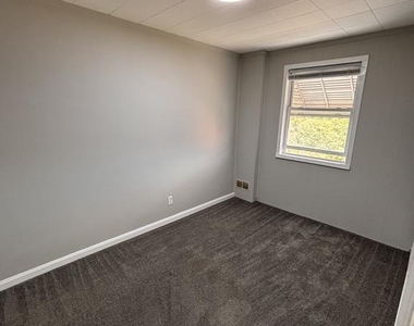 1723 Malvern Street - Photo Thumbnail 7