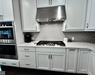 19059 Charlottetown Way - Photo Thumbnail 11