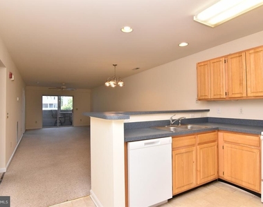 3500 Sanibel Circle - Photo Thumbnail 7
