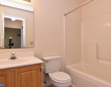 3500 Sanibel Circle - Photo Thumbnail 14