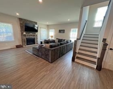1739 Mel Lane - Photo Thumbnail 17