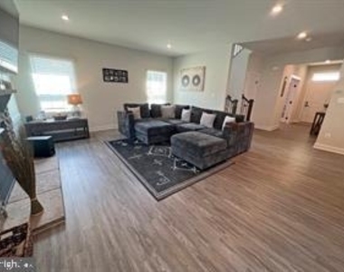1739 Mel Lane - Photo Thumbnail 13