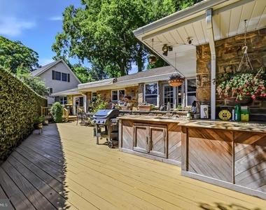 10 Beech Avenue - Photo Thumbnail 33
