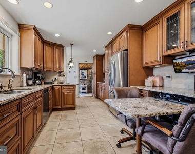 10 Beech Avenue - Photo Thumbnail 12