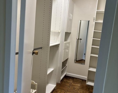 4201 Cathedral Avenue Nw - Photo Thumbnail 17