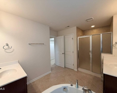 132 Concordia Woods Drive - Photo Thumbnail 18