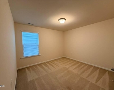 132 Concordia Woods Drive - Photo Thumbnail 19